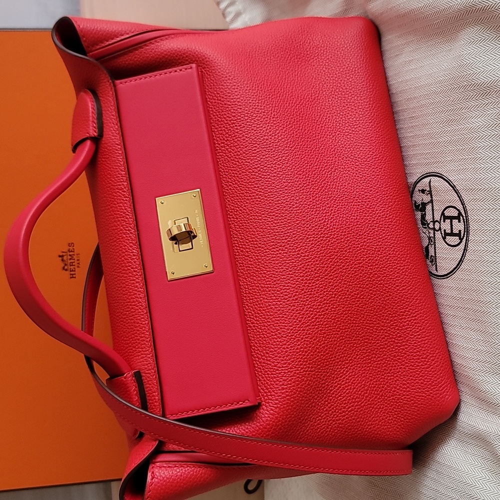 Hermes Capucine 24 24 29 Bag Togo Leather Gold Hardware, Dust Bag. 2022 Edition